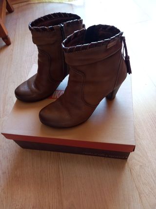 Botines señora Pikolinos de segunda mano por 20 EUR en Mislata en WALLAPOP