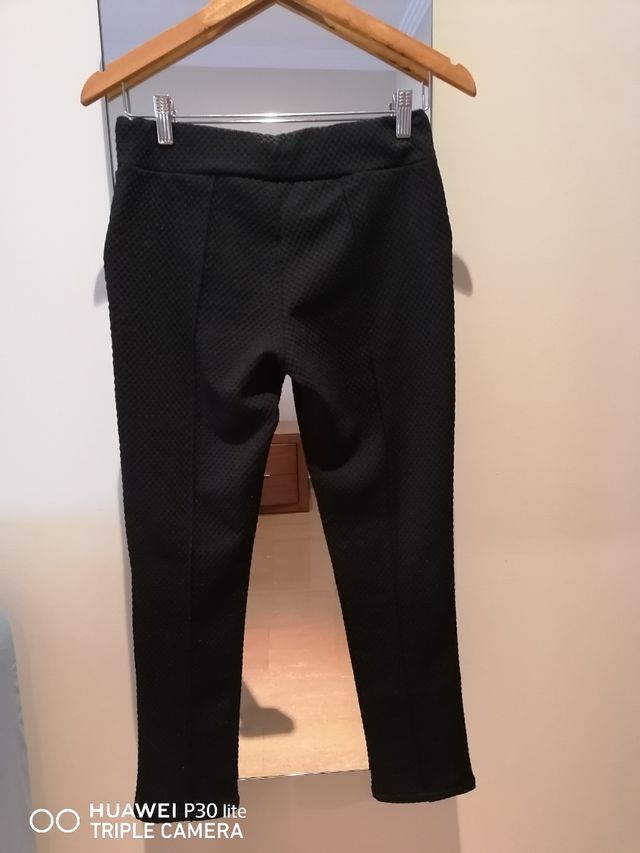 pantalón pitillo tipo legging