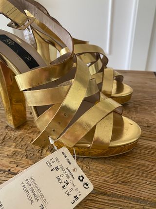 Sandalias de fiesta MANGO de segunda mano por 20 EUR en Can Pastilla en  WALLAPOP