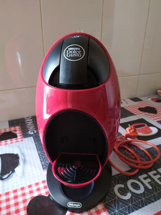 Cafetera Dolce Gusto de segunda mano en Mataró en WALLAPOP