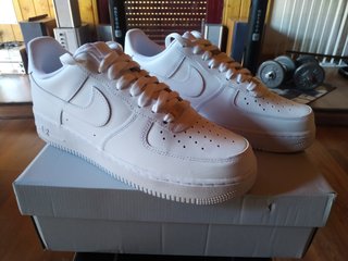 Nike Air Force 1 White - Talla 44 de segunda mano por 140 EUR en Madrid en  WALLAPOP