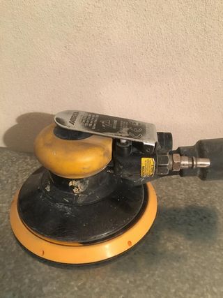 Lijadora neumática de segunda mano en WALLAPOP