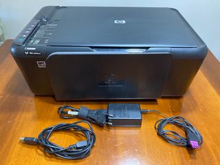 Impresora HP Deskjet F4580 de segunda mano por 15 EUR en Nueva Andalucia en  WALLAPOP