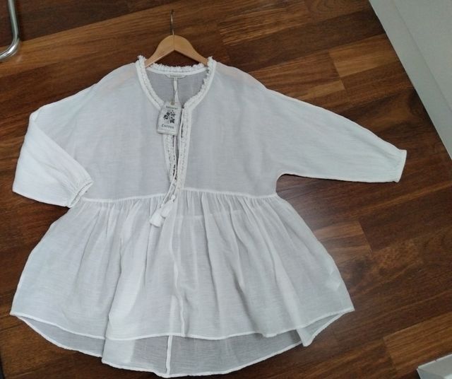 Blusa oversize. Talla S. Nueva