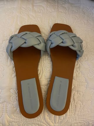 Sandalias pull and bear nuevas de segunda mano por 12 EUR en Ferrol en  WALLAPOP