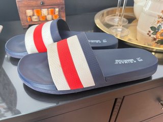 Chanclas Primark de segunda mano por 3 EUR en Alhaurín de la Torre en  WALLAPOP