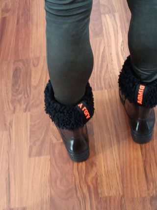 Botas BIMBA Y LOLA de segunda mano por 30 EUR en Badajoz en WALLAPOP