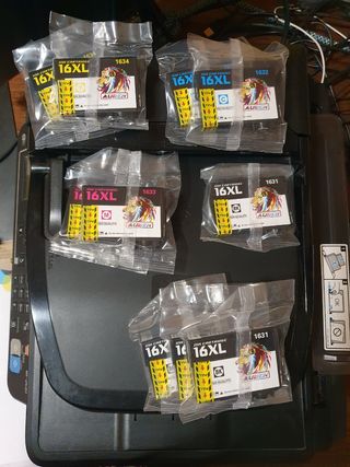 Impresora epson workForce WF-2630 + cartuchos de segunda mano por 49 EUR en  Sevilla en WALLAPOP