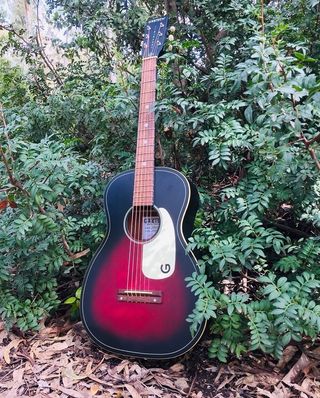 Gretsch g9500 jim dandy de segunda mano por 135 EUR en Jerez de la Frontera  en WALLAPOP