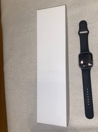 Apple watch series 5 44mm de segunda mano por 95 EUR en Navalcarnero en  WALLAPOP