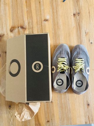 Zapatillas Aro vialis 44 de segunda mano por 35 EUR en Barcelona en WALLAPOP