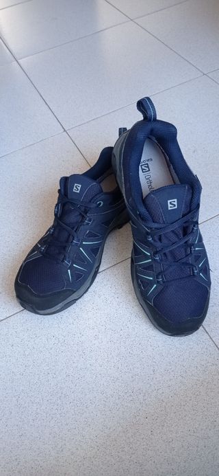 Salomon goretex 39 de segunda mano por 45 EUR en Orkoien en WALLAPOP