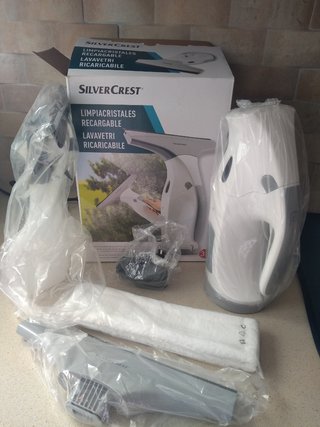 Limpiacristales recargable de segunda mano por 30 EUR en Viladecans en  WALLAPOP