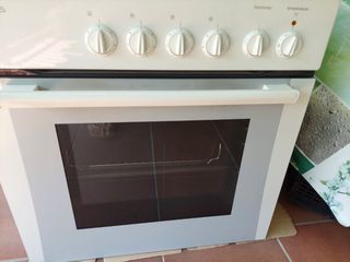 HORNO Y VITROCERÁMICA ASPES EN MUY BUEN ESTADO!! de segunda mano por 90 EUR  en Móstoles en WALLAPOP