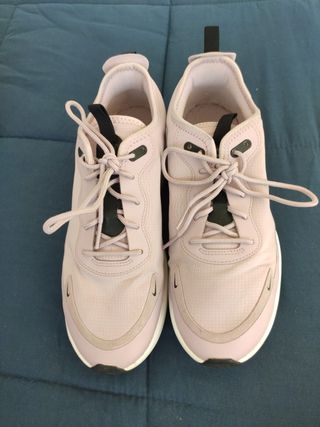 NIKE AIR MAX, originales, rosa palido de segunda mano por 20 EUR en Ciudad  Real en WALLAPOP