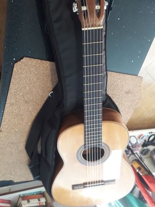Guitarra flamenca José ramirez de segunda mano por 1 EUR en Gijón en  WALLAPOP