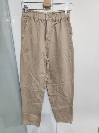 Pantalón Baggy Stradivarius de segunda mano por 8 EUR en Santiga en WALLAPOP