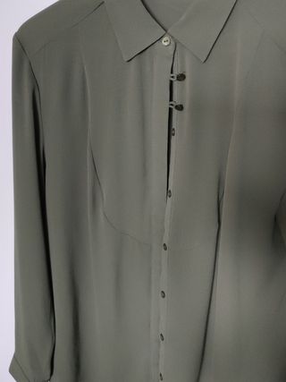 Camisa mujer Amichi de segunda mano por 10 EUR en León en WALLAPOP
