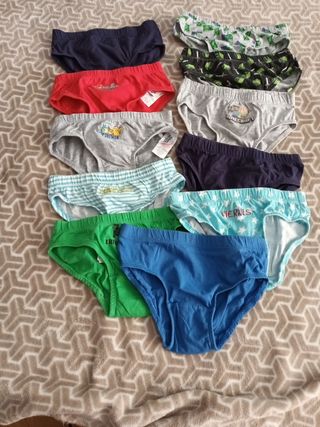 12 sleep calzoncillos de niño de segunda mano por 5 EUR en Moraleja de  Enmedio en WALLAPOP