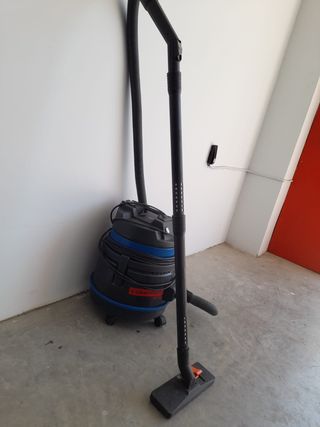 Aspirador Industrial Columbus ST12 de segunda mano por 60 EUR en Madrid en  WALLAPOP