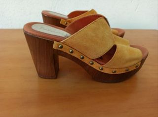 Zuecos sin estrenar número 39 Patricia Miller de segunda mano por 20 EUR en  Castello\\/Castellon de La Plana en WALLAPOP