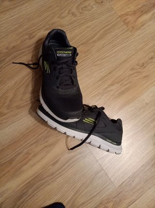 Zapatillas Skechers talla 40 hombre de segunda mano por 30 EUR en Girona en  WALLAPOP