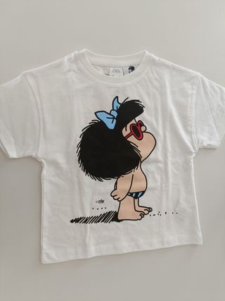 Camiseta Mafalda zara talla 6 de segunda mano por 6 EUR en Santa Cruz de  Tenerife en WALLAPOP