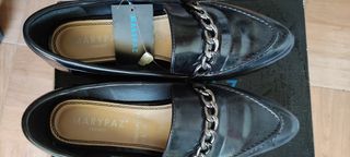 Zapatos de mujer Marypaz de segunda mano por 13 EUR en Canteras en WALLAPOP