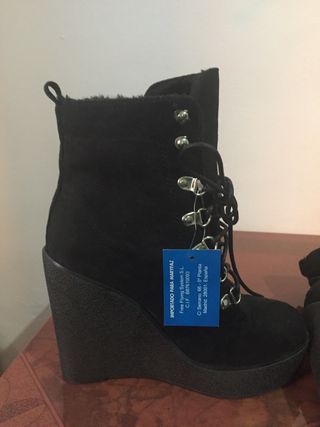 Botines plataforma MaryPaz de segunda mano por 40 EUR en Almenara en  WALLAPOP