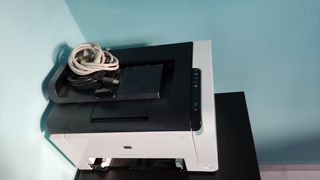 Impresora HP CP1025W Color de segunda mano por 65 EUR en El Puerto de Santa  María en WALLAPOP