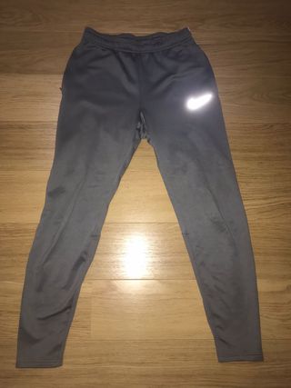Chandal Nike de segunda mano en Figueres en WALLAPOP