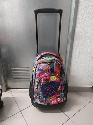 Mochila con ruedas Totto de segunda mano en Madrid en WALLAPOP