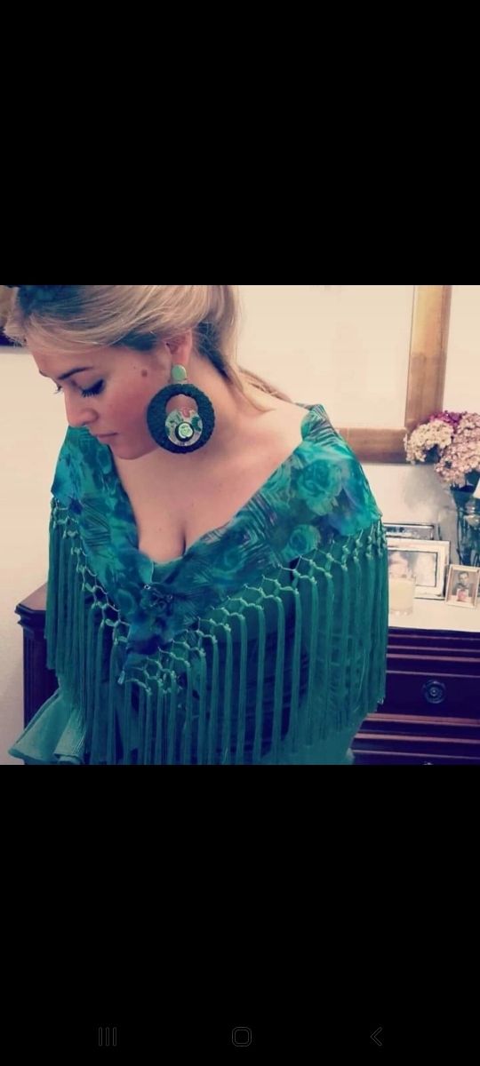 Mantoncillo de flamenca