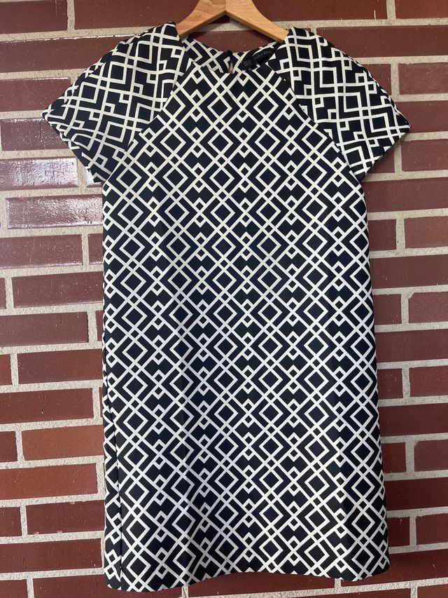 Vestido Zara, blanco y negro, figuras geométricas