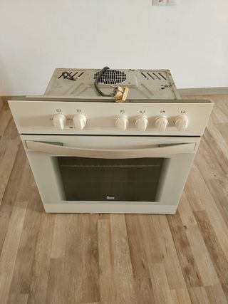 Horno Teka de segunda mano en Vilanova i la Geltrú en WALLAPOP