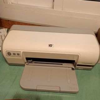 Impresora Hp Deskjet D2560 de segunda mano por 30 EUR en Barcelona en  WALLAPOP