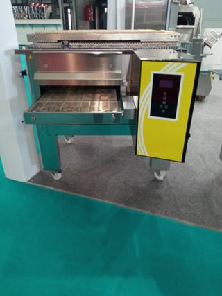HORNO DE PIZZA TUNEL - CINTA 50 GAS NUEVOS de segunda mano por 2 EUR en  Valencia en WALLAPOP