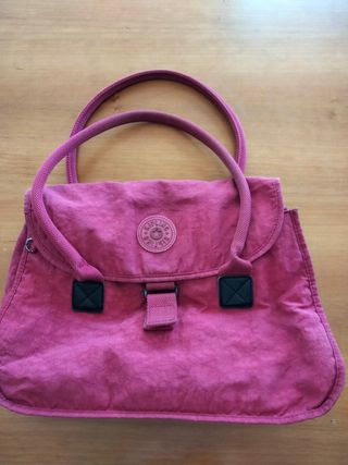 Bolso Kipling rojo de segunda mano por 10 EUR en Castelldefels en WALLAPOP