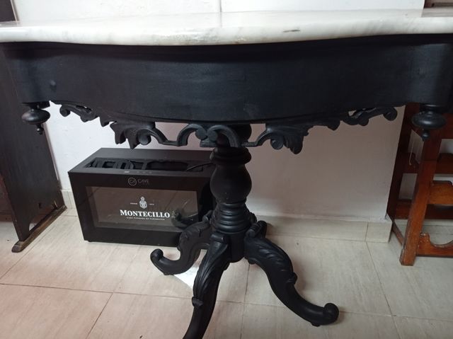 Mesa isabelina de epoca