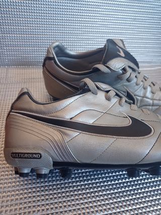 Nike tiempo mystic MG - talla 46 de segunda mano por 60 EUR en Alicante en  WALLAPOP
