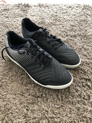 Botas de futbol Kipsta (Decathlon) de segunda mano por 8 EUR en Barcelona  en WALLAPOP