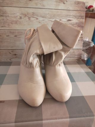 Compra 5 cm Tacones Botines Mujer Piel Chelsea Modernos Charol Blancos  Tacon Ancho De Pelo 9519251133 - Ricici.com