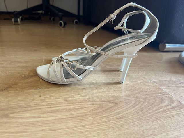 Sandali bianchi numero 37