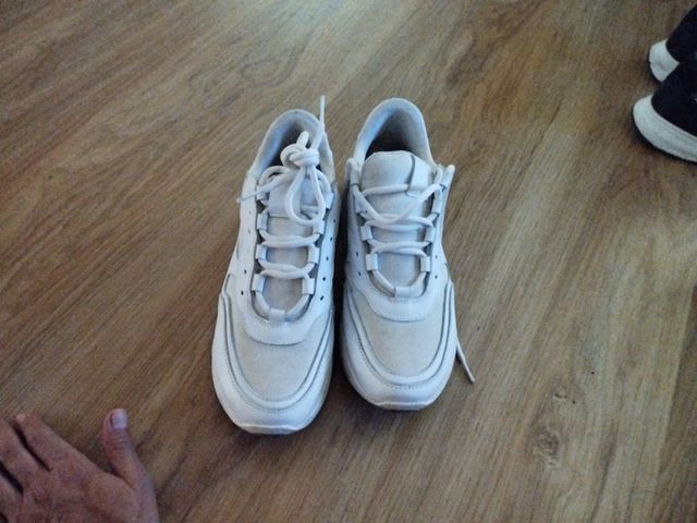 Zapatillas blancas