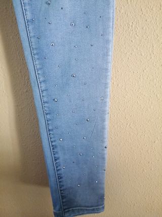 Tejanos con brillantes de segunda mano por 8 EUR en Tarragona en WALLAPOP