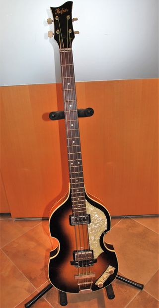 Bajo Hofner de segunda mano en WALLAPOP