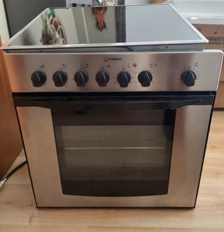 Horno con vitrocerámica de segunda mano en Gijón en WALLAPOP