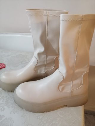 Botines Bershka de segunda mano en Sabadell en WALLAPOP
