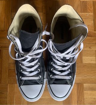 Converse Clásicas Altas de segunda mano por 35 EUR en Madrid en WALLAPOP