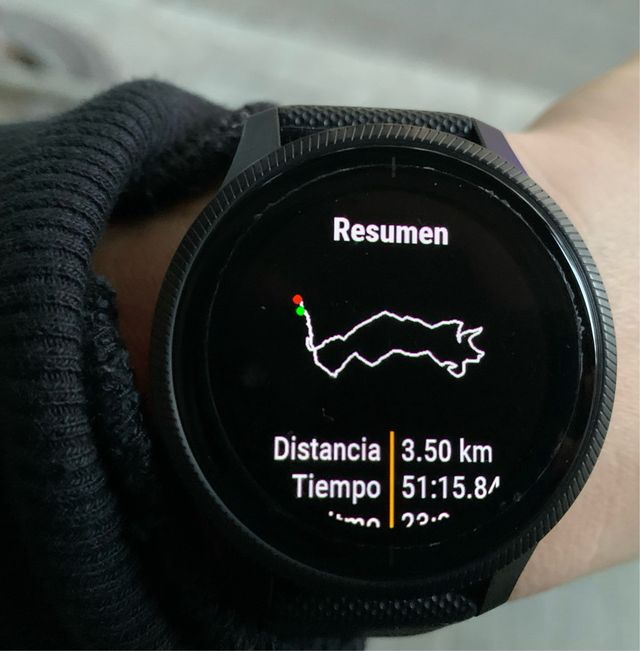 Smartwatch - Garmin Venu con seguro, GPS, 20h